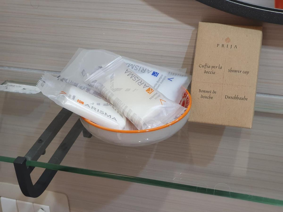 나폴리 도무스 아르메니오 B&B 외부 사진